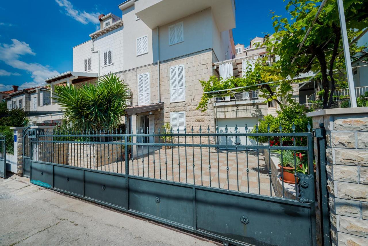 Niko'S Charming Apartment With Free Parking Dubrovnik Exterior photo